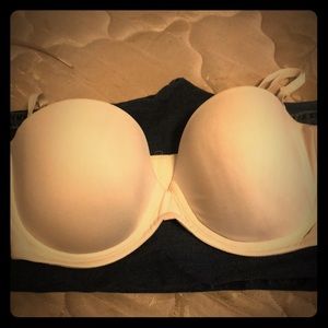 Padded white strap/strapless bra